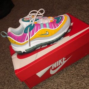 Women’s AirMax 98s